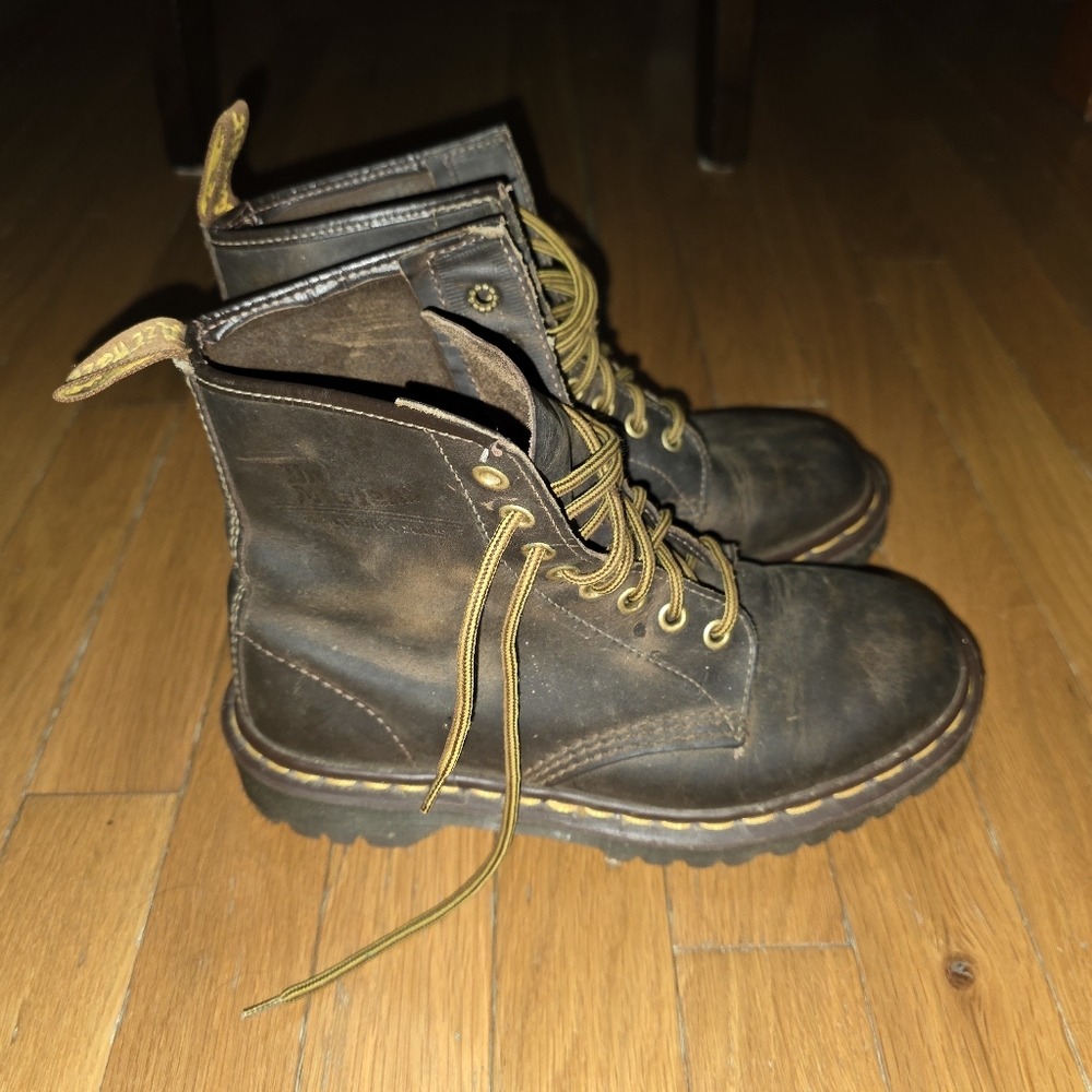 VNTG 1460 Crazy MADE IN ENGLAND Horse BROWN Leather LaceUp Boots Brown SIZE 6-7